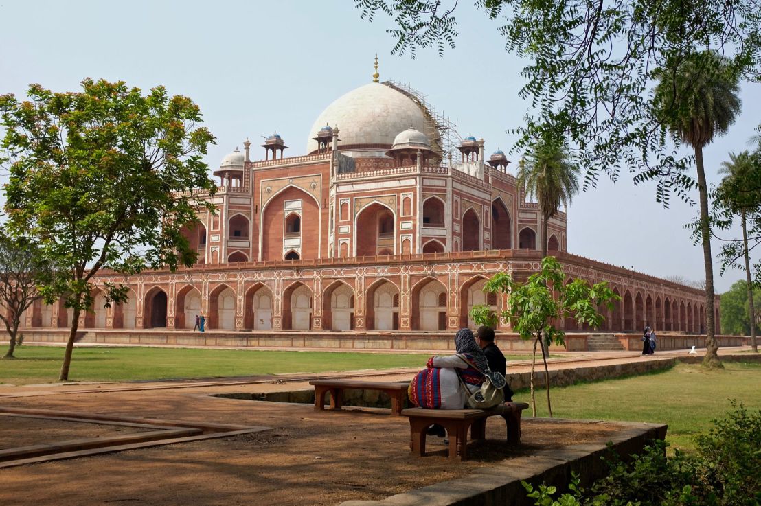 <strong>Explore the beauty of India on a golden triangle tour</strong>